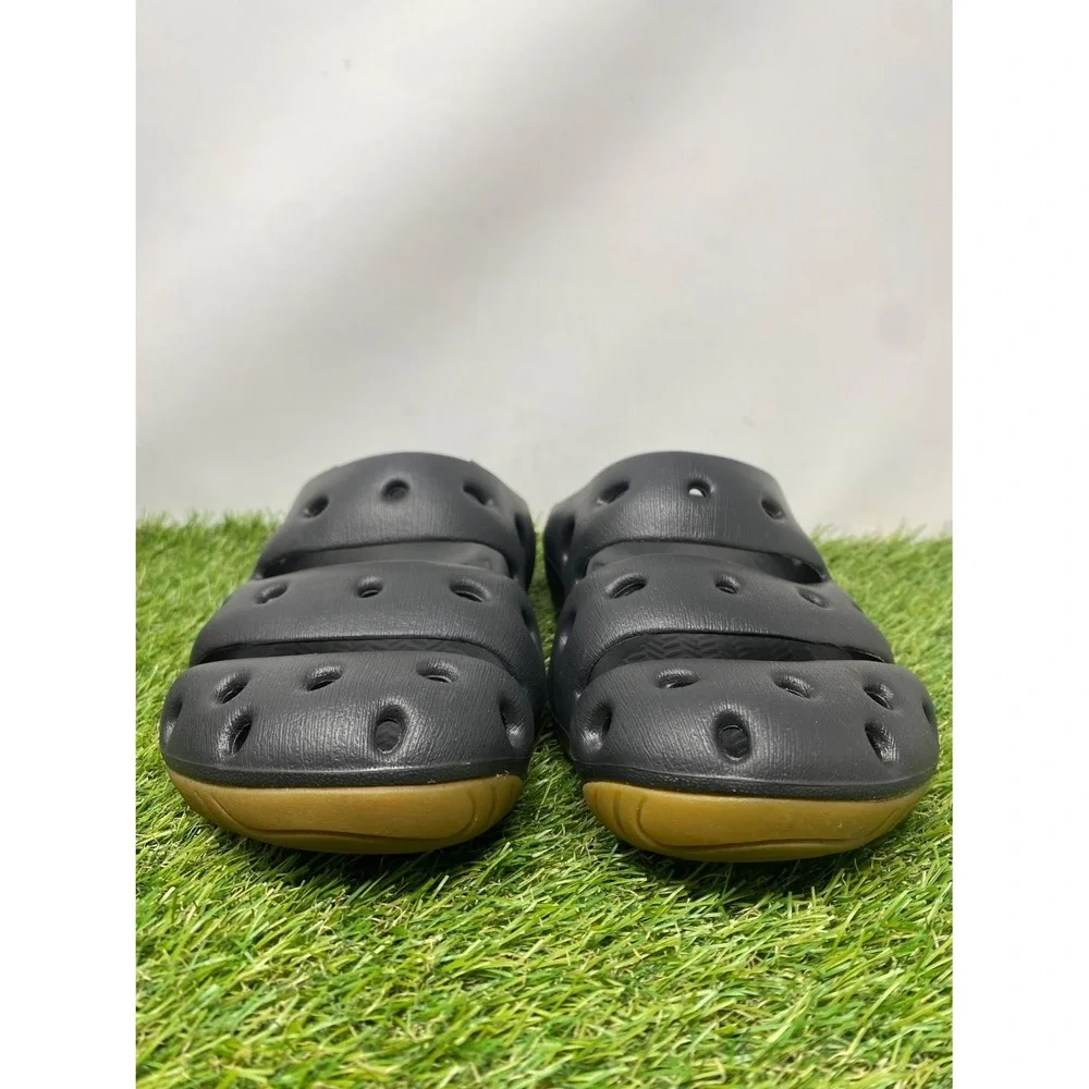 Keen Yogui Arts Mens Size 11 Slide Clogs Black Slip On Resistant Water Sandal